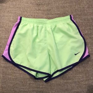 Girls Nike running shorts! Size: Youth Large